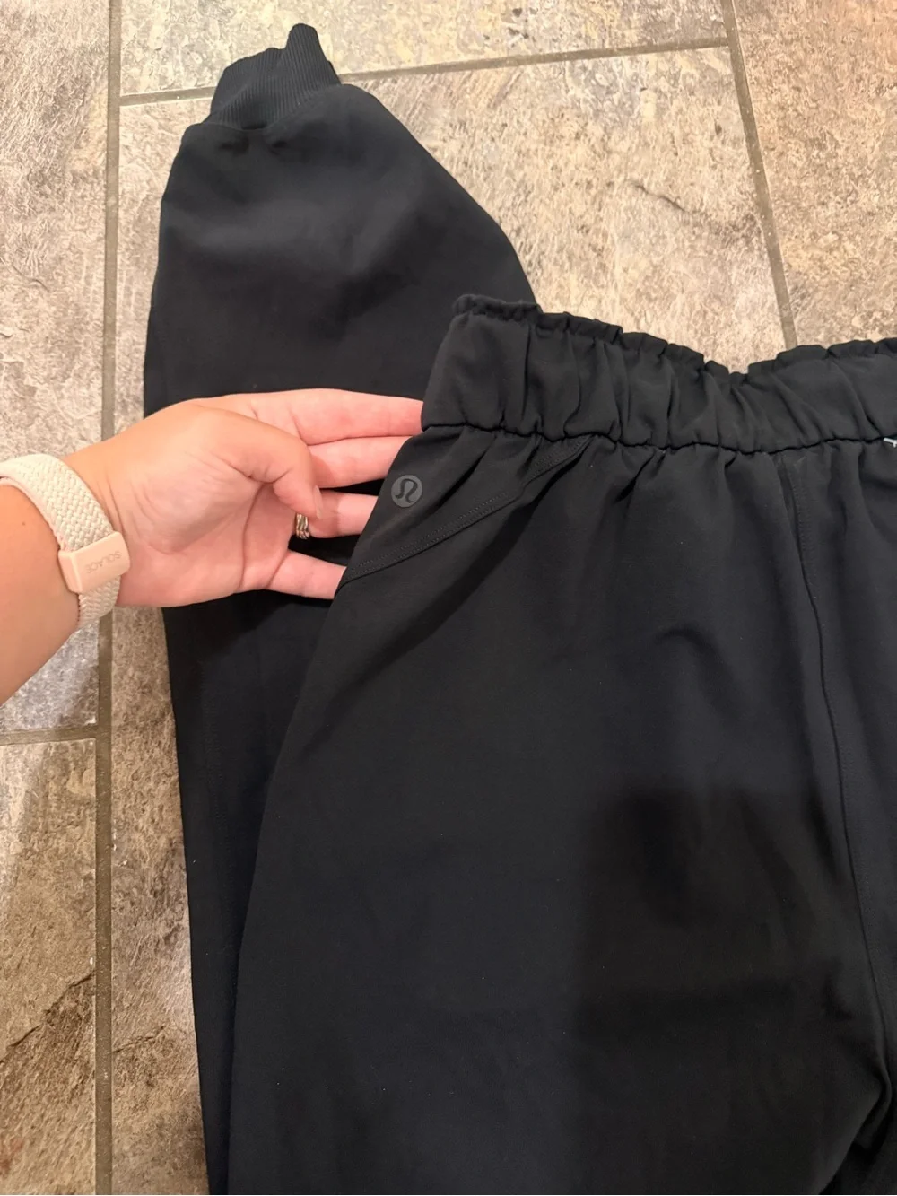 Black Lululemon Keep Moving Joggers size 6, 26” inseam